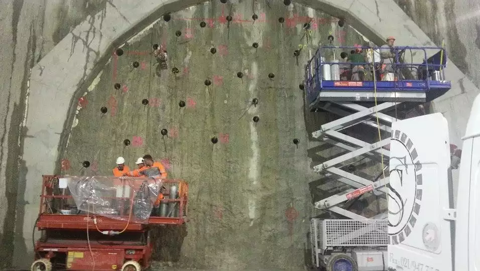 Tunnel de Champel Chantier CEVA Genève